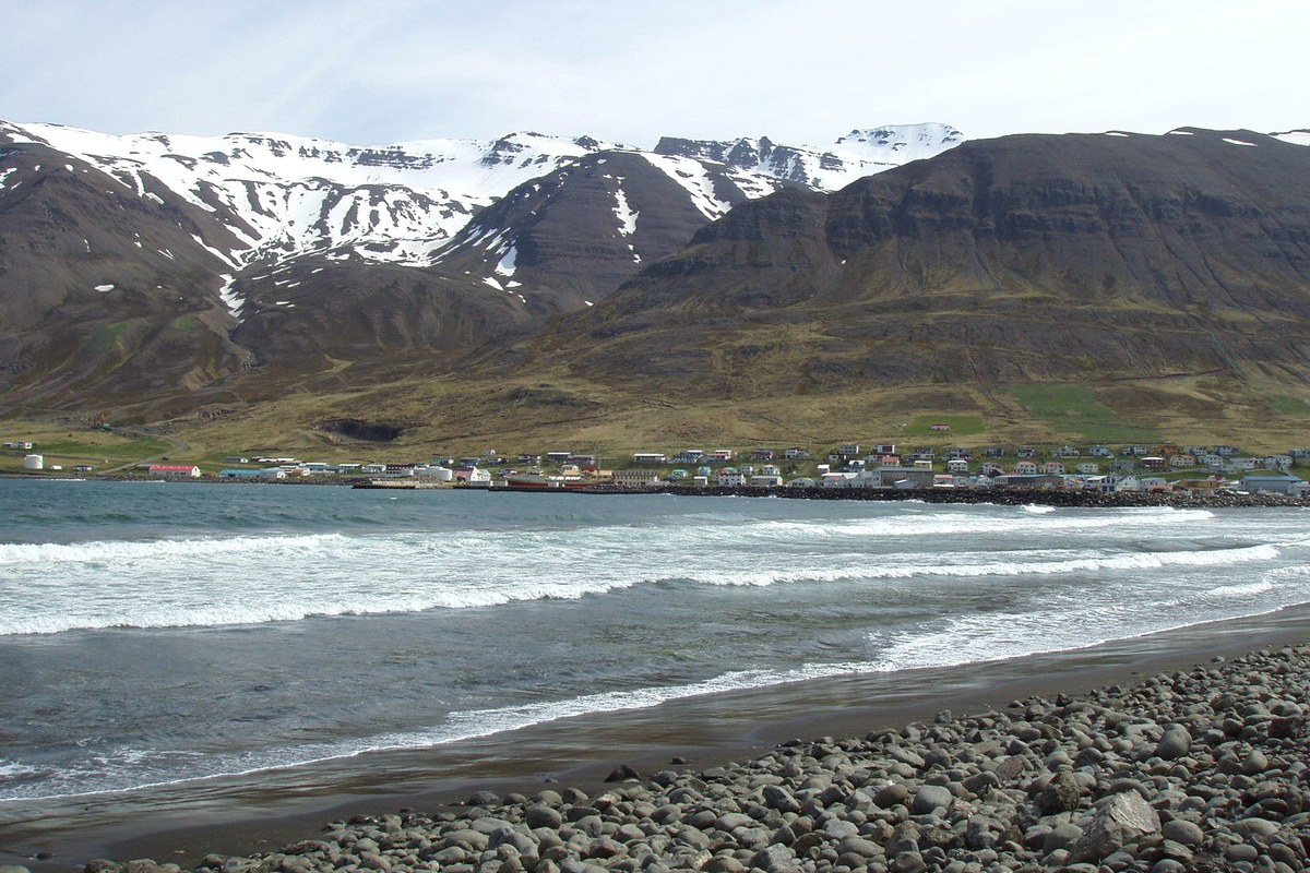 Ólafsfjörður — aurora viewing location in North Iceland, Iceland